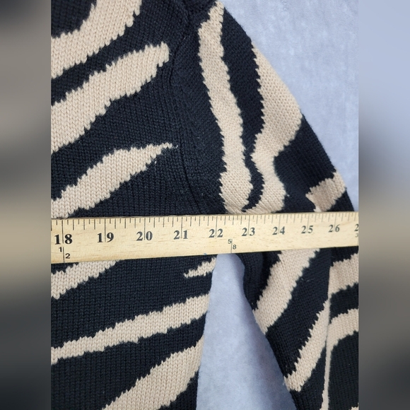 Tuckernuck Wool Lynx Sweater Black Tan Size S Animal Print Pullovet Crew Neck - Picture 6 of 7